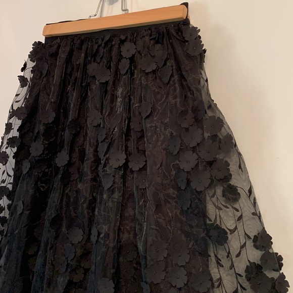 MOLLY BRACKEN | Floral Midi Skirt - Picture 3 of 10